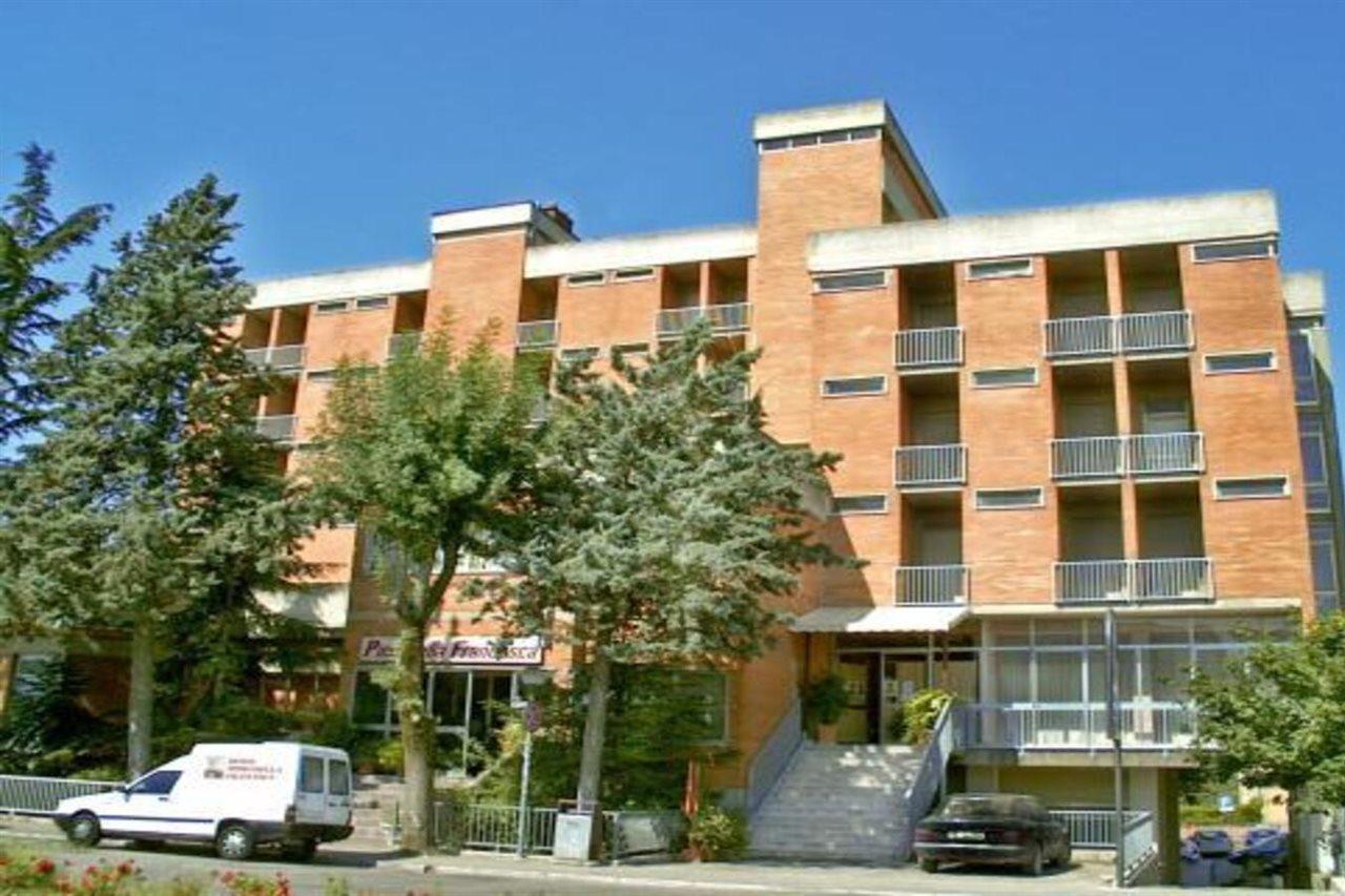 Hotel Piero Della Francesca Urbino Exterior photo